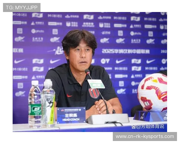 体育教练调整阵容应对密集赛程，体育教练简介照片