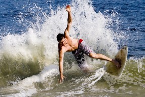 球员训练状态获官方肯定，职业球员训练时间