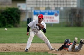 俱乐部试行“青训市民体验日”，增强家长与社区互动